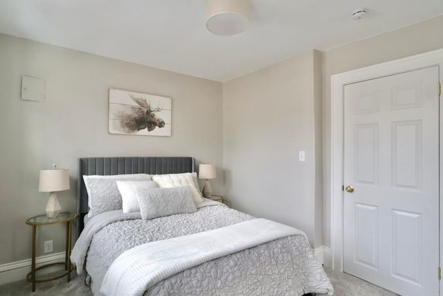 2011 2nd Avenue N, Minneapolis, MN 55405