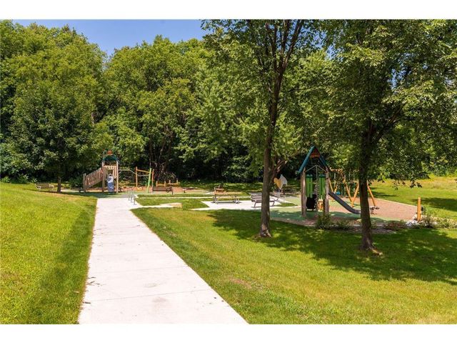 2011 2nd Avenue N, Minneapolis, MN 55405