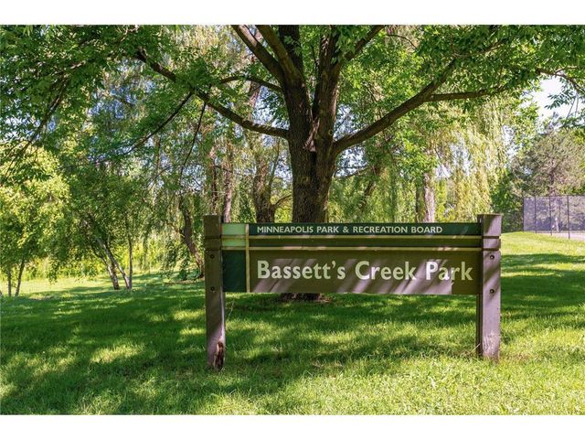 2011 2nd Avenue N, Minneapolis, MN 55405