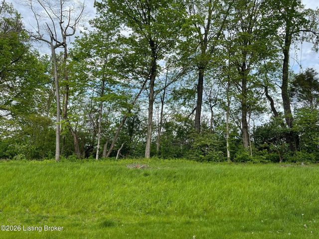 7020 Hollow Oaks Dr, Louisville, KY 40291