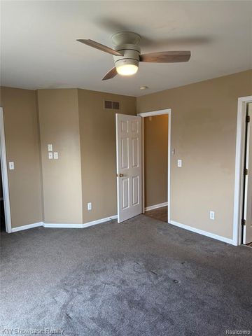 2365 Hartford Avenue, Waterford, MI 48327
