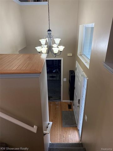 2365 Hartford Avenue, Waterford, MI 48327