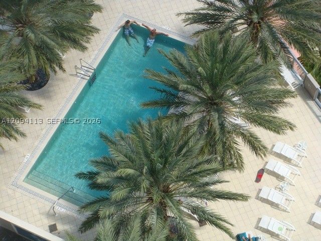 3801 Collins Ave 1806, Miami Beach, FL 33140