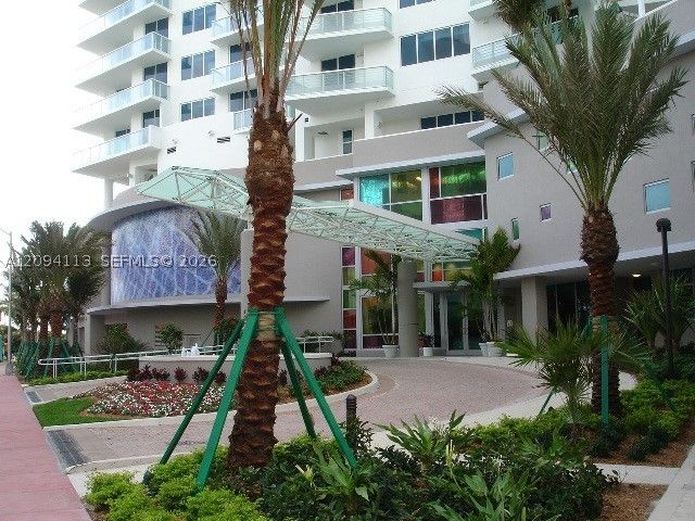 3801 Collins Ave 1806, Miami Beach, FL 33140