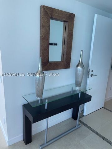 3801 Collins Ave 1806, Miami Beach, FL 33140