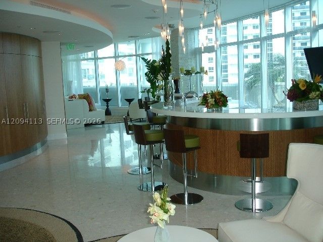 3801 Collins Ave 1806, Miami Beach, FL 33140