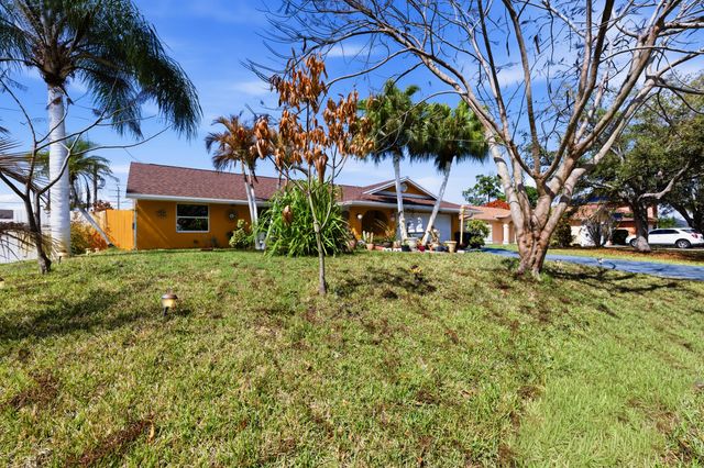 1370 SE Navajo Lane, Port St. Lucie, Port St Lucie, FL 34983