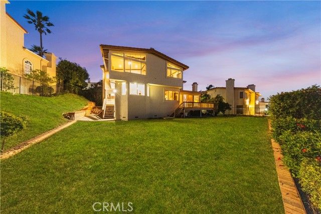 10 Avenue De Azalea, Rancho Palos Verdes, CA 90275