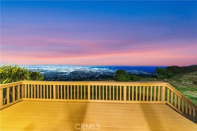 10 Avenue De Azalea, Rancho Palos Verdes, CA 90275
