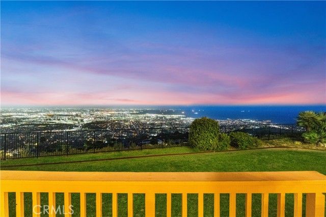 10 Avenue De Azalea, Rancho Palos Verdes, CA 90275