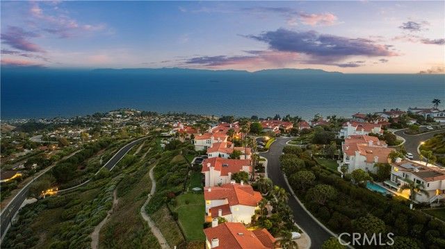 10 Avenue De Azalea, Rancho Palos Verdes, CA 90275