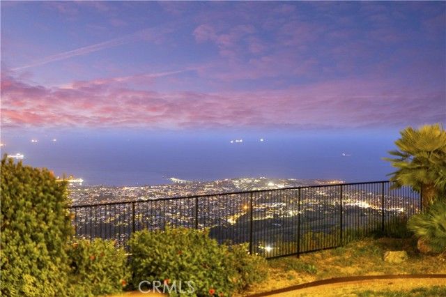 10 Avenue De Azalea, Rancho Palos Verdes, CA 90275