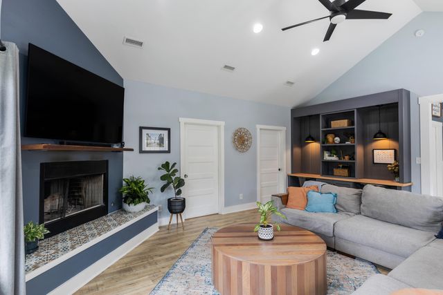 621 Highland Avenue NW, Cleveland, TN 37311