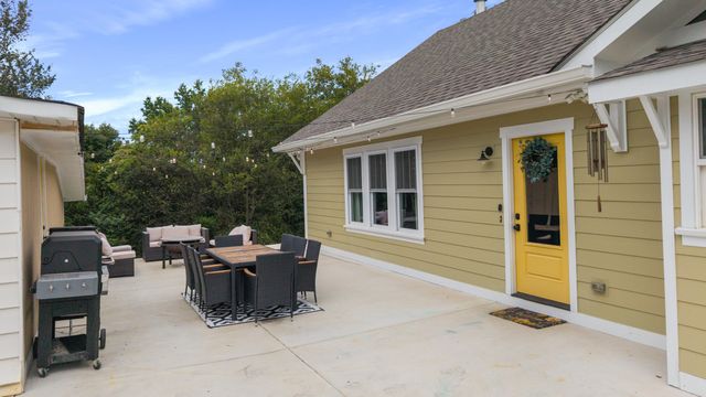 621 Highland Avenue NW, Cleveland, TN 37311