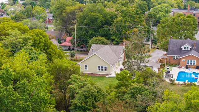 621 Highland Avenue NW, Cleveland, TN 37311