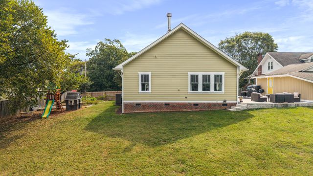 621 Highland Avenue NW, Cleveland, TN 37311