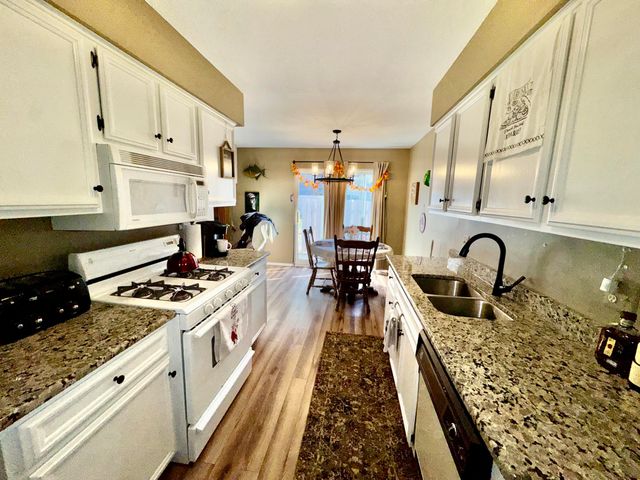 35466 Stillmeadow Lane, Clinton Charter Twp, MI 48035