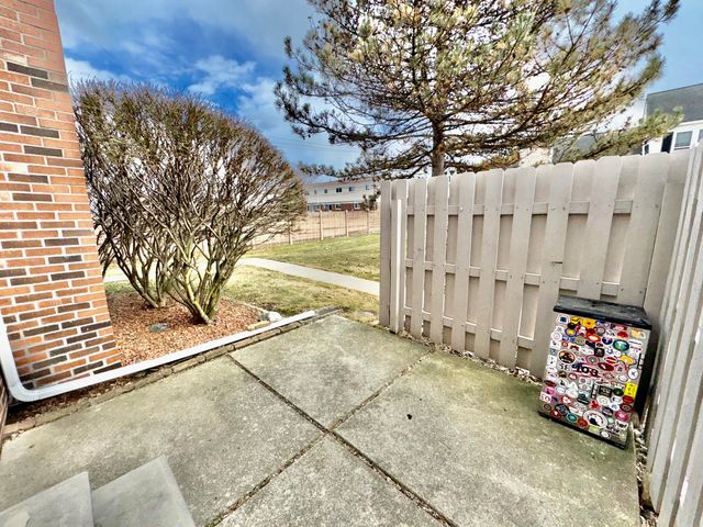 35466 Stillmeadow Lane, Clinton Charter Twp, MI 48035