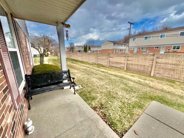 35466 Stillmeadow Lane, Clinton Charter Twp, MI 48035