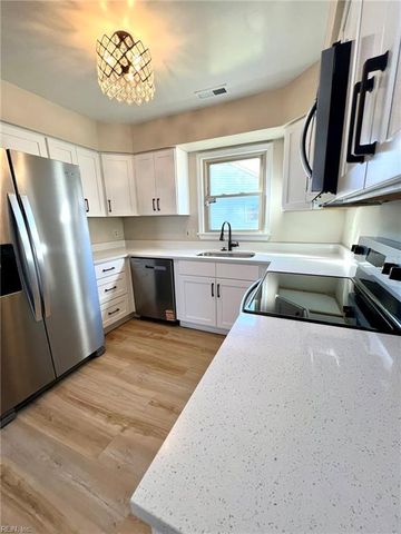 3812 Hazel CT, Virginia Beach, VA 23456