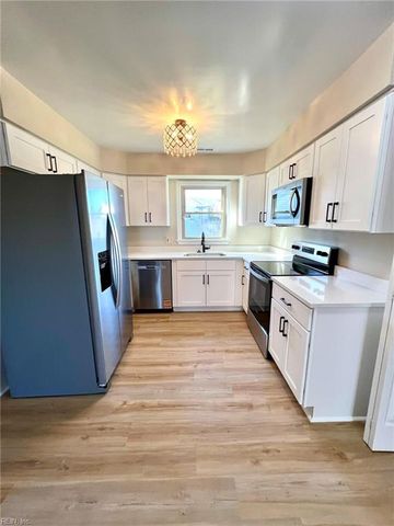 3812 Hazel CT, Virginia Beach, VA 23456