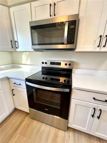 3812 Hazel CT, Virginia Beach, VA 23456