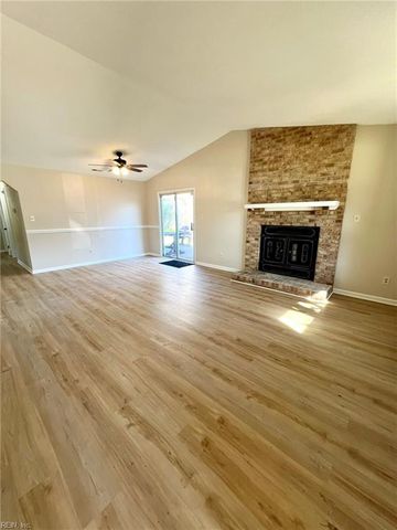 3812 Hazel CT, Virginia Beach, VA 23456