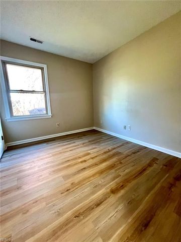 3812 Hazel CT, Virginia Beach, VA 23456