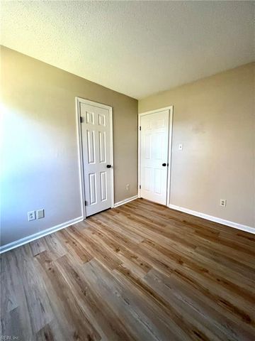 3812 Hazel CT, Virginia Beach, VA 23456