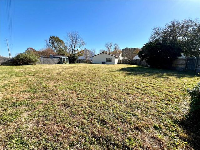 3812 Hazel CT, Virginia Beach, VA 23456