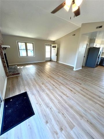 3812 Hazel CT, Virginia Beach, VA 23456