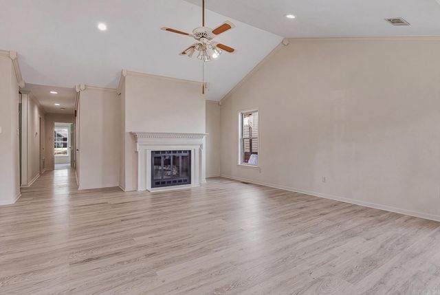 2625 Greenbriar, Jonesboro, AR 72401
