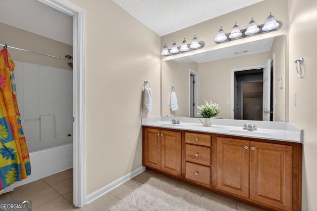 160 Miracle Lane, Fayetteville, GA 30215