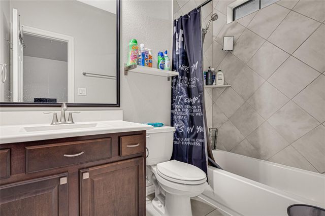 2815 Kings Retreat Circle, Kingwood, TX 77345