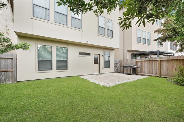 2815 Kings Retreat Circle, Kingwood, TX 77345