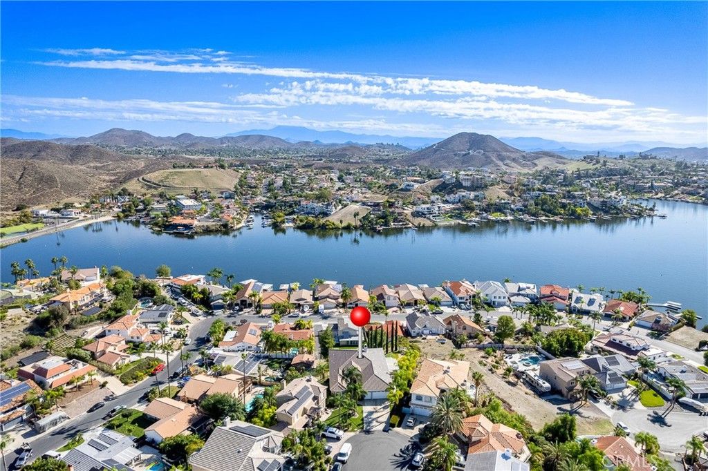 29259 Stampede Way, Canyon Lake, CA 92587 — photo 4