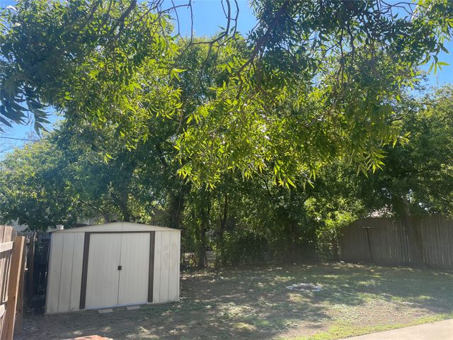 803 Egan Street, Denton, TX 76201