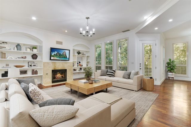 601 Upson ST A, Austin, TX 78703
