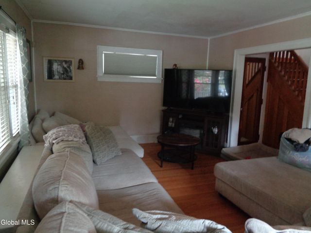 1356 Belmont Avenue, Schenectady, NY 12308