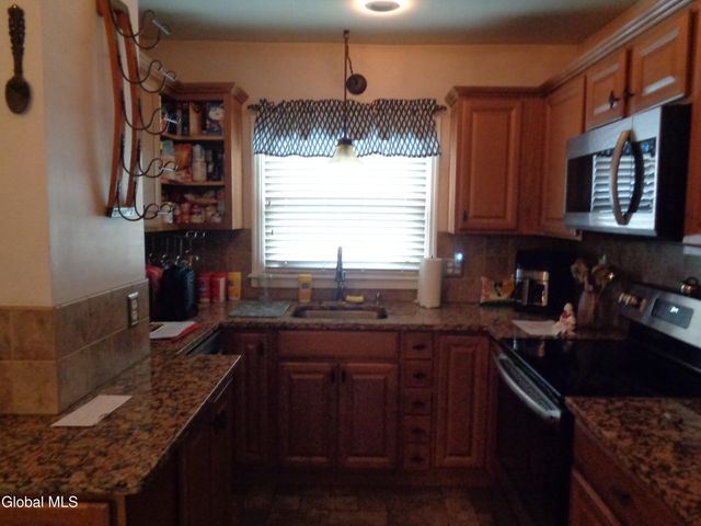 1356 Belmont Avenue, Schenectady, NY 12308