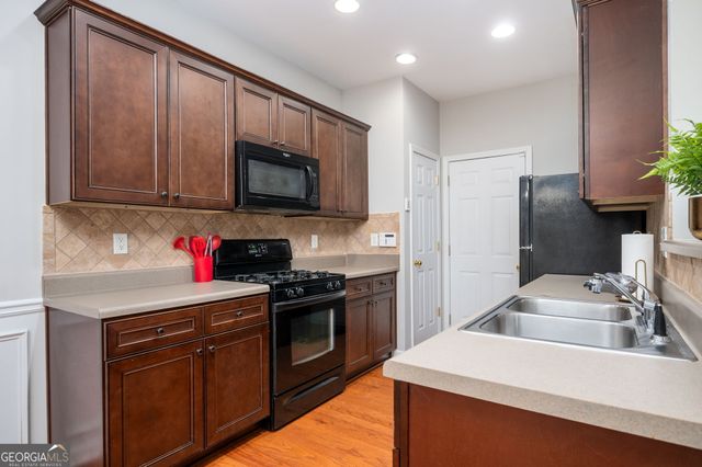 1796 N Umberland Way, Atlanta, GA 30316