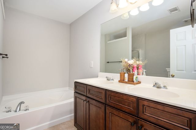 1796 N Umberland Way, Atlanta, GA 30316