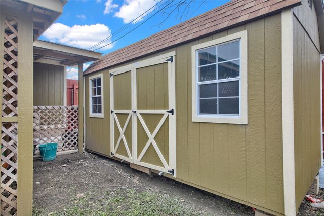 1713 Parkside CIR, Round Rock, TX 78664