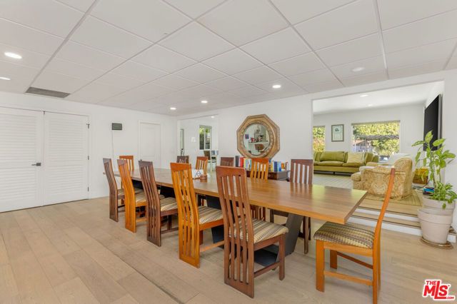 2744 S Bentley Avenue, Los Angeles, CA 90064