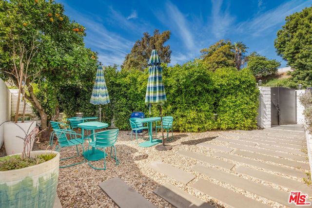 2744 S Bentley Avenue, Los Angeles, CA 90064