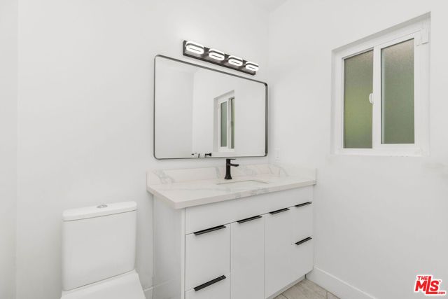 2744 S Bentley Avenue, Los Angeles, CA 90064