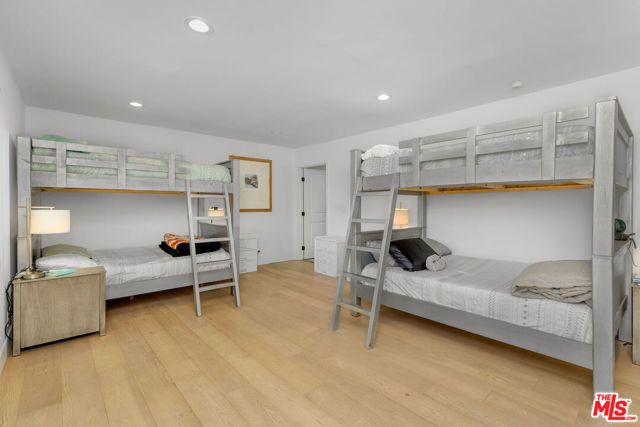 2744 S Bentley Avenue, Los Angeles, CA 90064