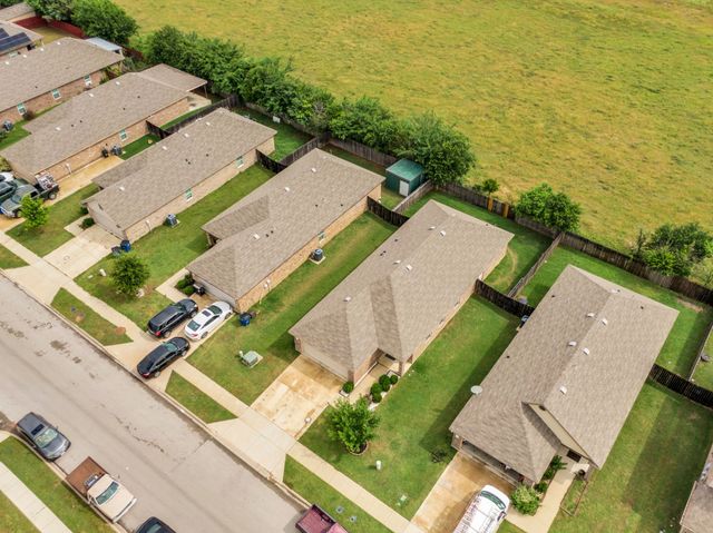 3308 Robin Road, Ennis, TX 75119