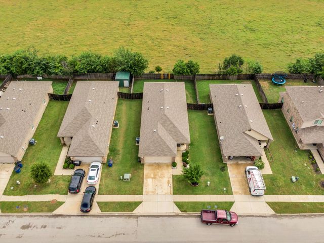 3308 Robin Road, Ennis, TX 75119
