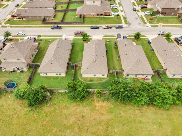 3308 Robin Road, Ennis, TX 75119